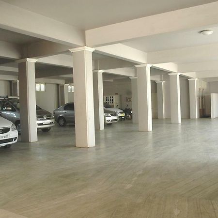 Hotel Sivamurugan Kanyakumari Buitenkant foto